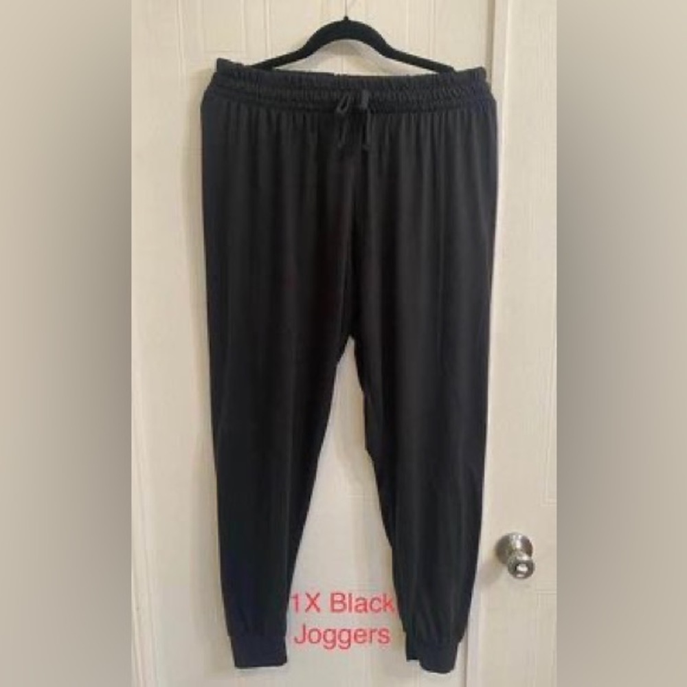 Light weight joggers